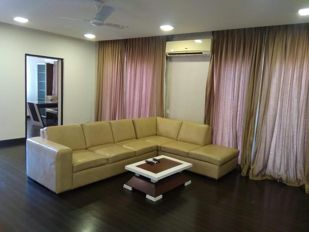 Crest Executive Suites, Whitefield Bengaluru Zewnętrze zdjęcie